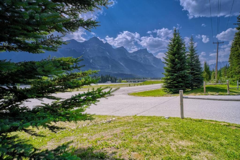 5 Mins To Banff - Cozy Townhome 2Br&2Bath - Banff Pass Included Canmore Buitenkant foto