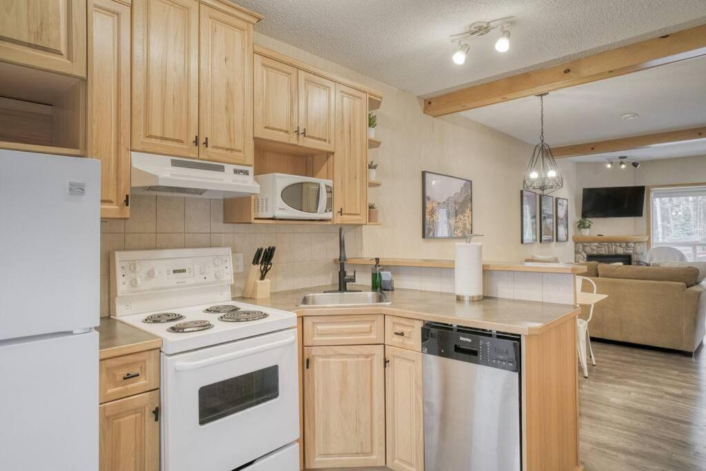 5 Mins To Banff - Cozy Townhome 2Br&2Bath - Banff Pass Included Canmore Buitenkant foto