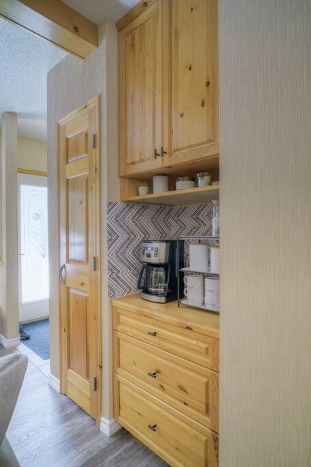 5 Mins To Banff - Cozy Townhome 2Br&2Bath - Banff Pass Included Canmore Buitenkant foto