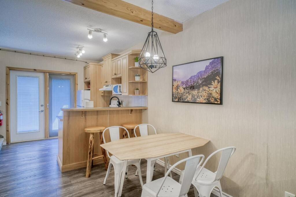 5 Mins To Banff - Cozy Townhome 2Br&2Bath - Banff Pass Included Canmore Buitenkant foto